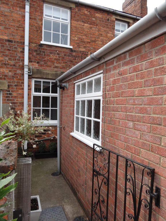 22 Mill Road Villa Lincoln Room photo